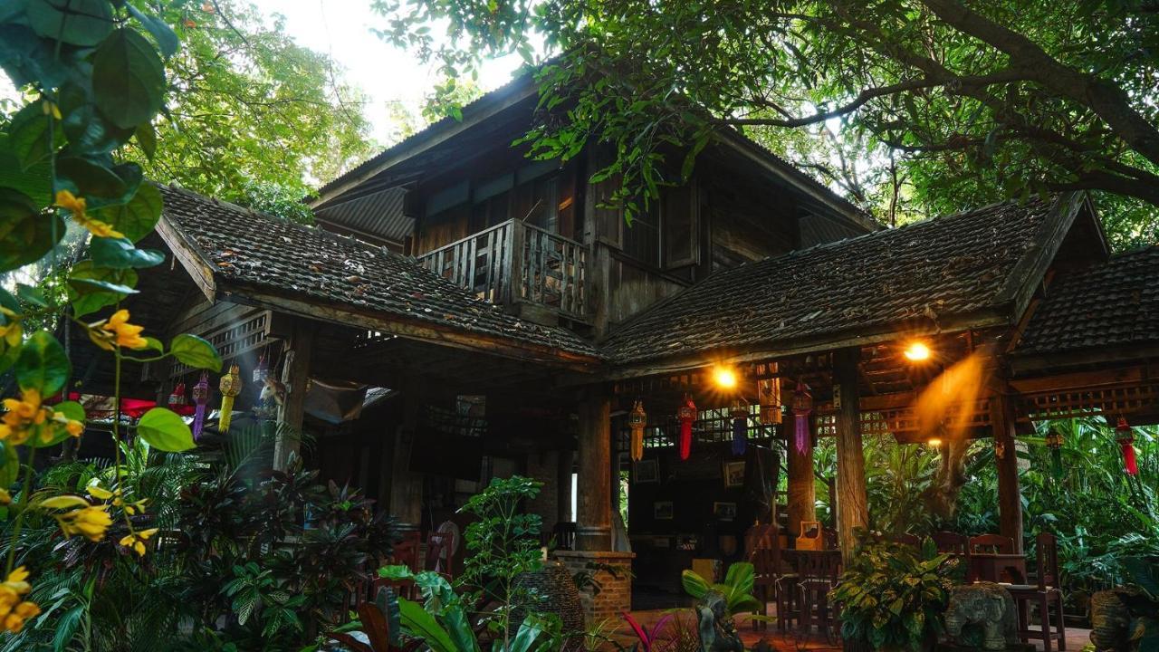 Tongluang Inthanon Homestay โต้งหลวงอินทนนท์โฮมสเตย์ Chom Thong Esterno foto