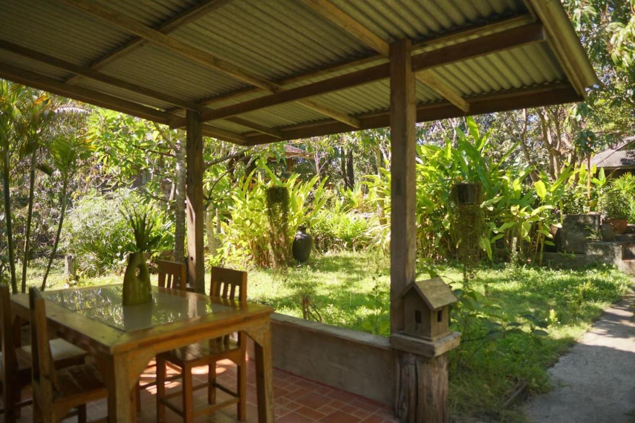 Tongluang Inthanon Homestay โต้งหลวงอินทนนท์โฮมสเตย์ Chom Thong Esterno foto