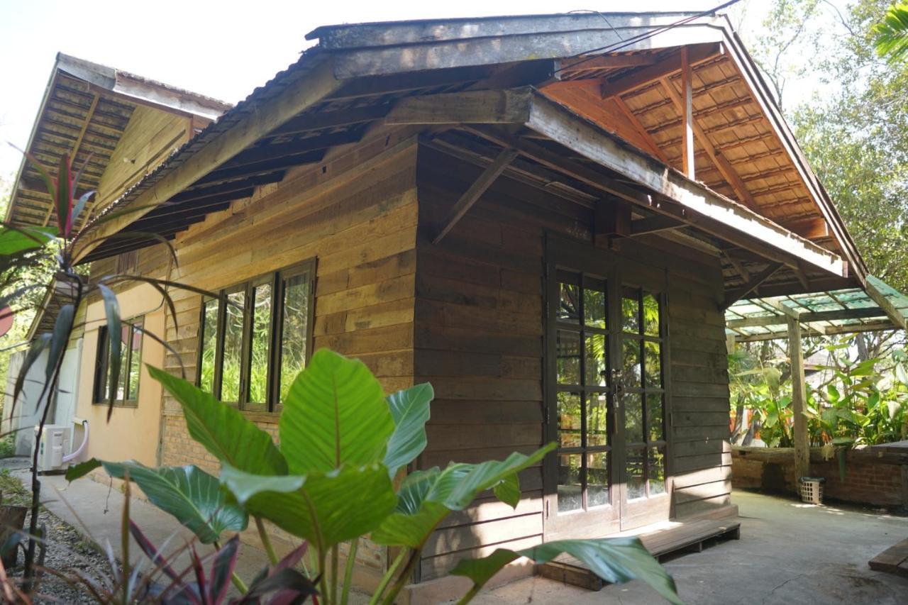 Tongluang Inthanon Homestay โต้งหลวงอินทนนท์โฮมสเตย์ Chom Thong Esterno foto